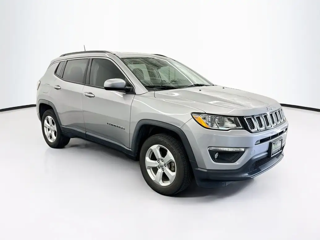 2018 Jeep Compass Latitude 4WD photo 1