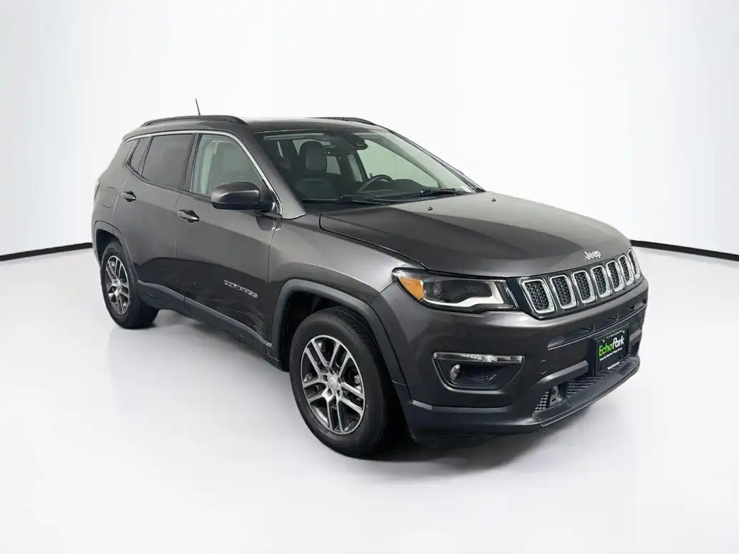 2018 Jeep Compass Latitude's photo