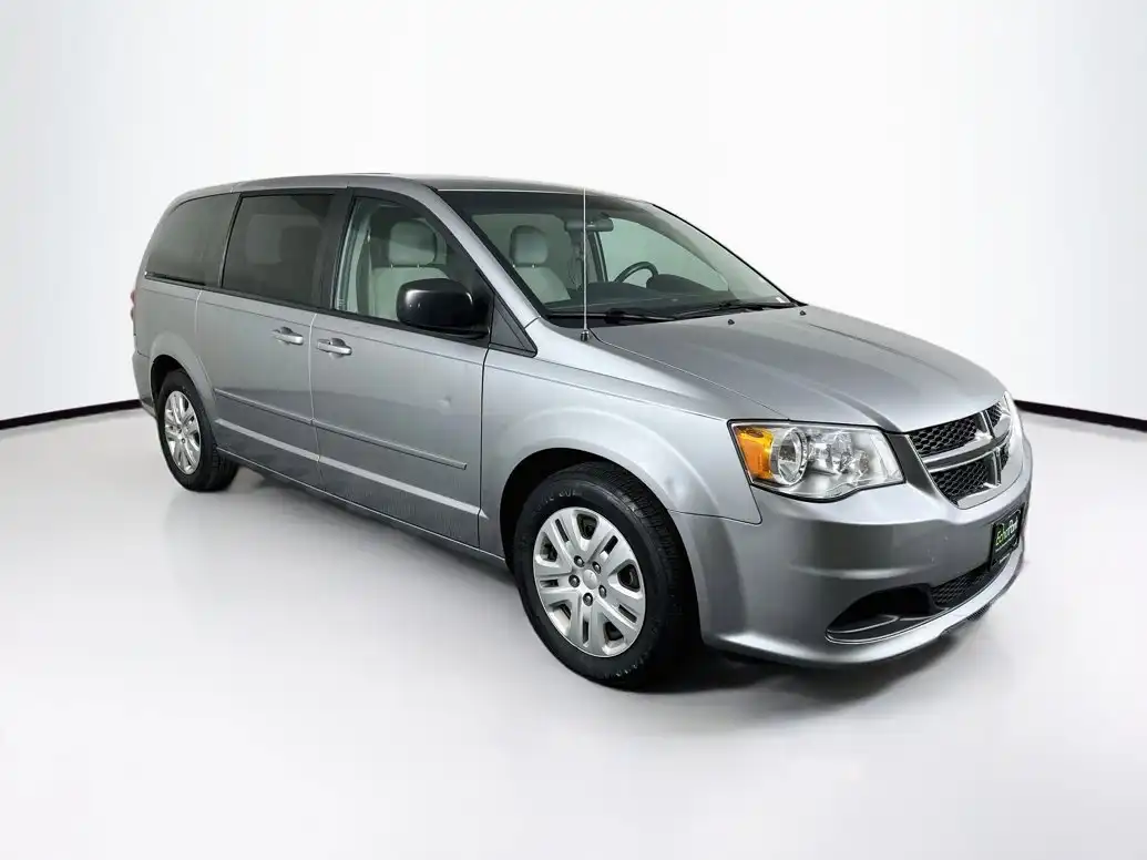 2016 Dodge Grand Caravan SE's photo
