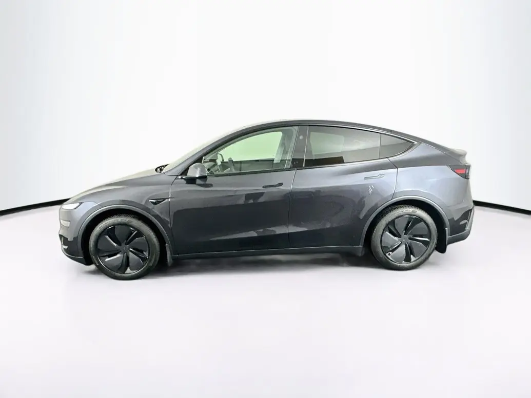 2026 Tesla Model Y Long Range Launch Series AWD photo 4