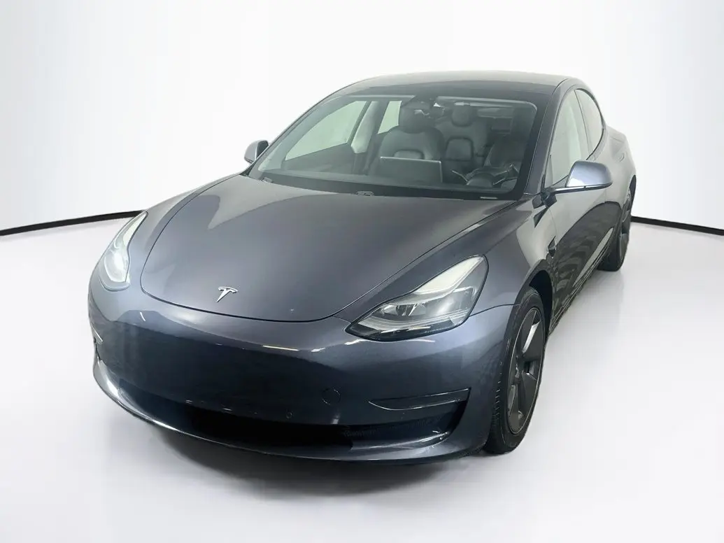 2021 Tesla Model 3 Standard Range Plus photo 3