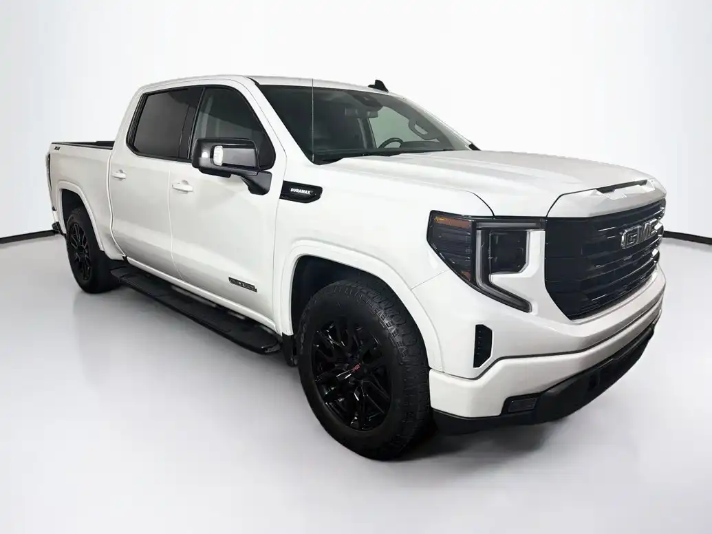 2022 GMC Sierra Elevation 4WD Crew Cab Standard Box's photo