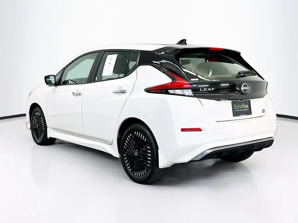 2025 Nissan Leaf SV PLUS photo 5