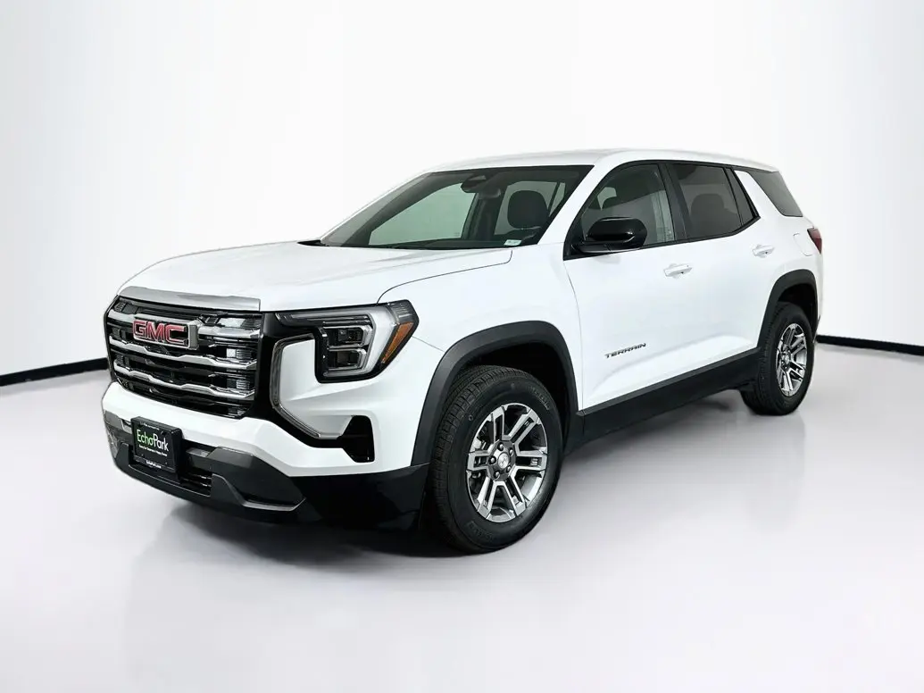 2025 GMC Terrain Elevation AWD photo 3
