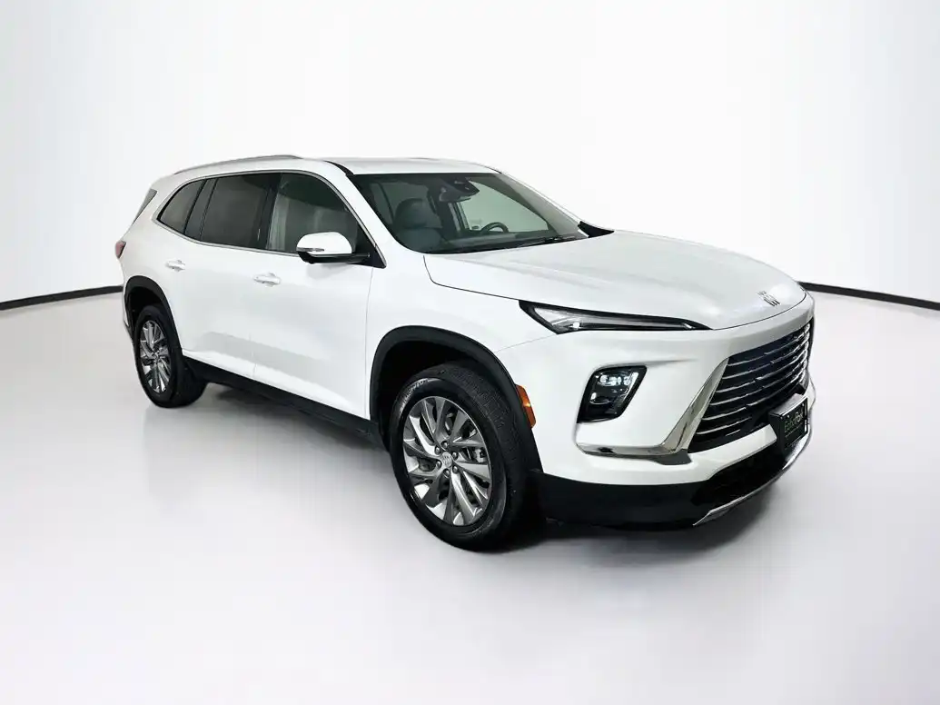2025 Buick Enclave Preferred's photo