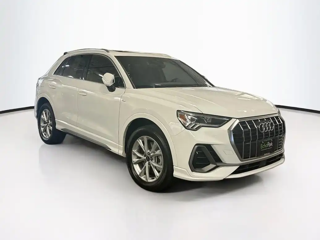2024 Audi Q3 45 TFSI S Line Premium quattro's photo