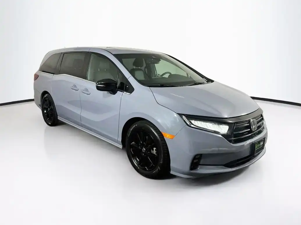 2023 Honda Odyssey SPORT's photo
