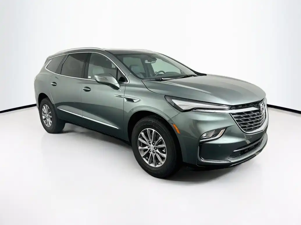 2022 Buick Enclave Essence's photo