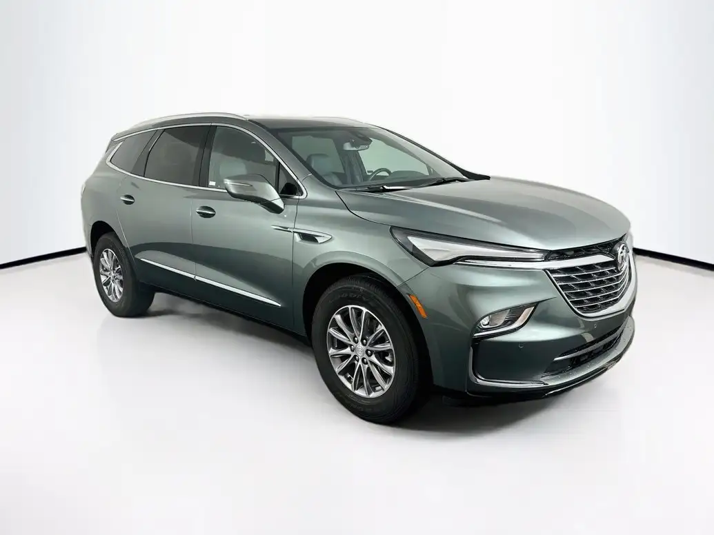 2022 Buick Enclave Essence's photo