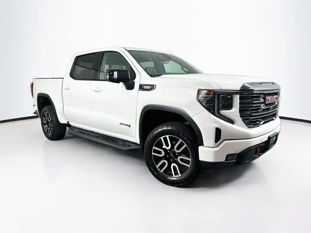 2023 GMC Sierra AT4 4WD Crew Cab Short Box's photo