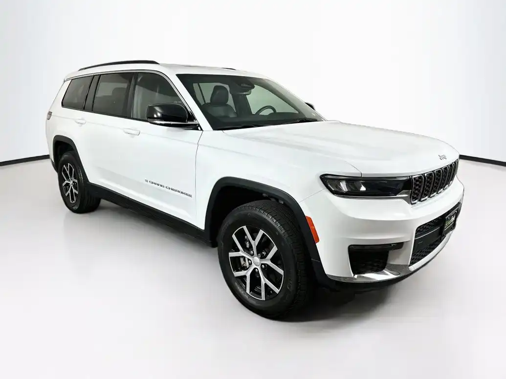 2024 Jeep Grand Cherokee L Limited 4x4's photo