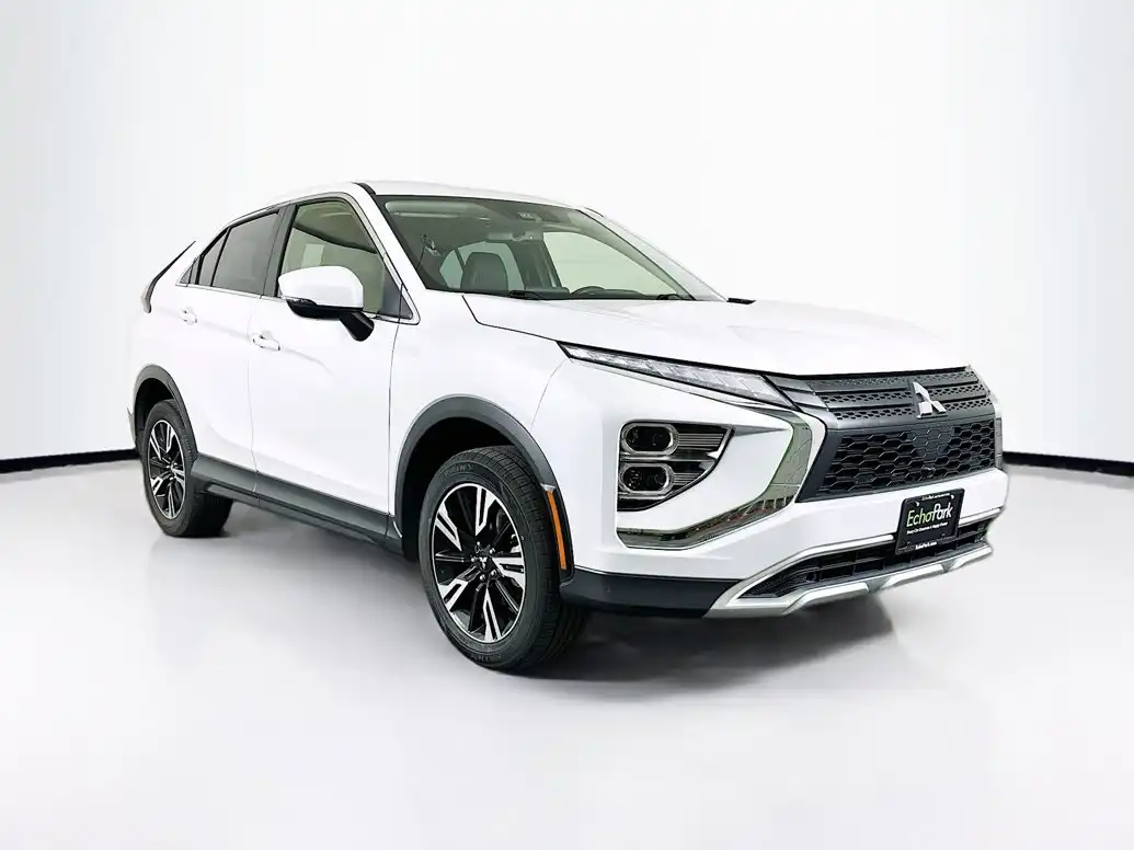 2024 Mitsubishi Eclipse Cross SE S-AWC's photo