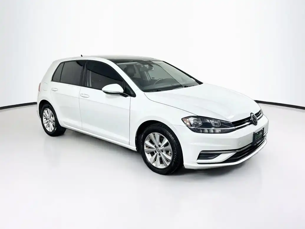 2020 Volkswagen Golf 1.4 TSI Auto's photo