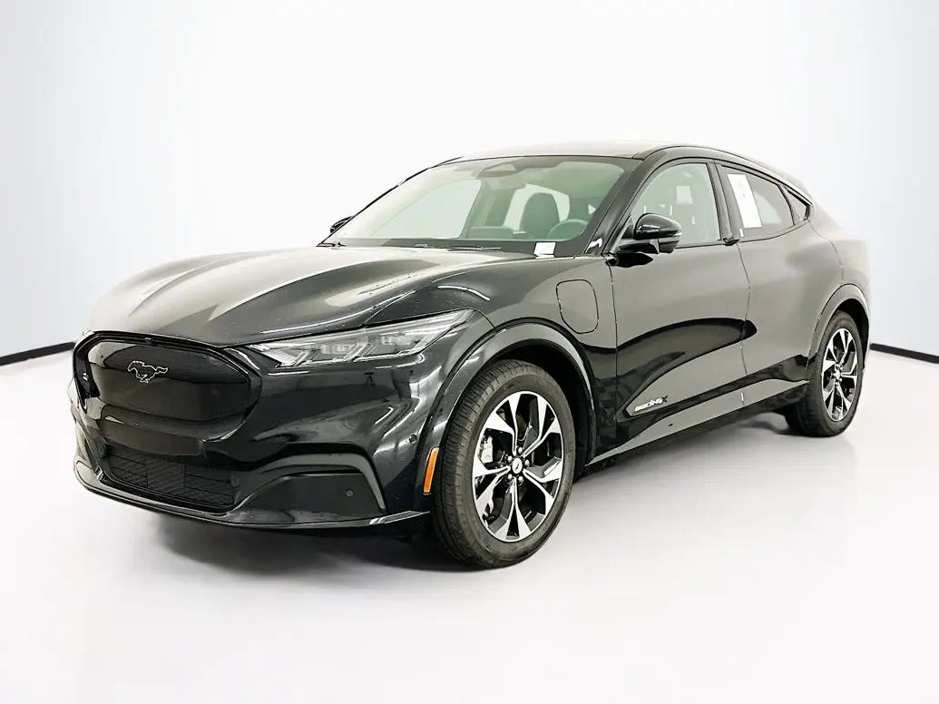 2023 Ford Mustang-Mach-e Premium photo 3