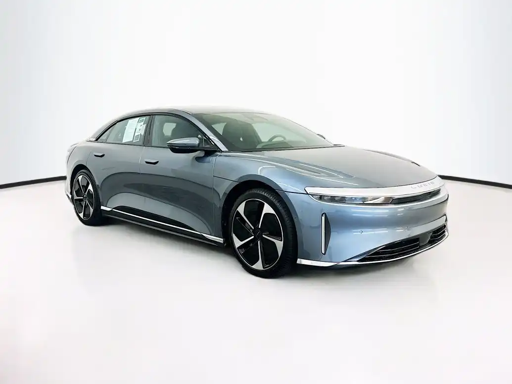 2024 Lucid Air Touring's photo