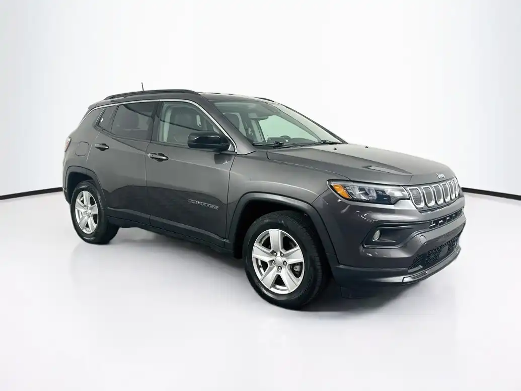 2022 Jeep Compass Latitude's photo