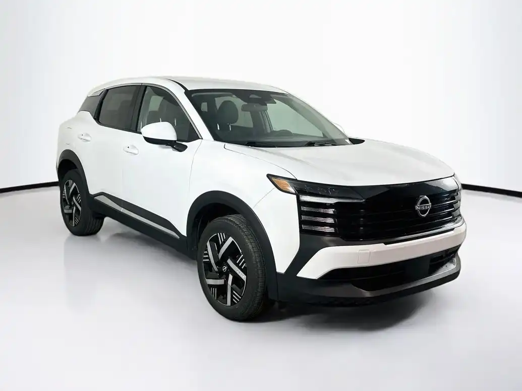 2025 Nissan Kicks 2.0 SV's photo