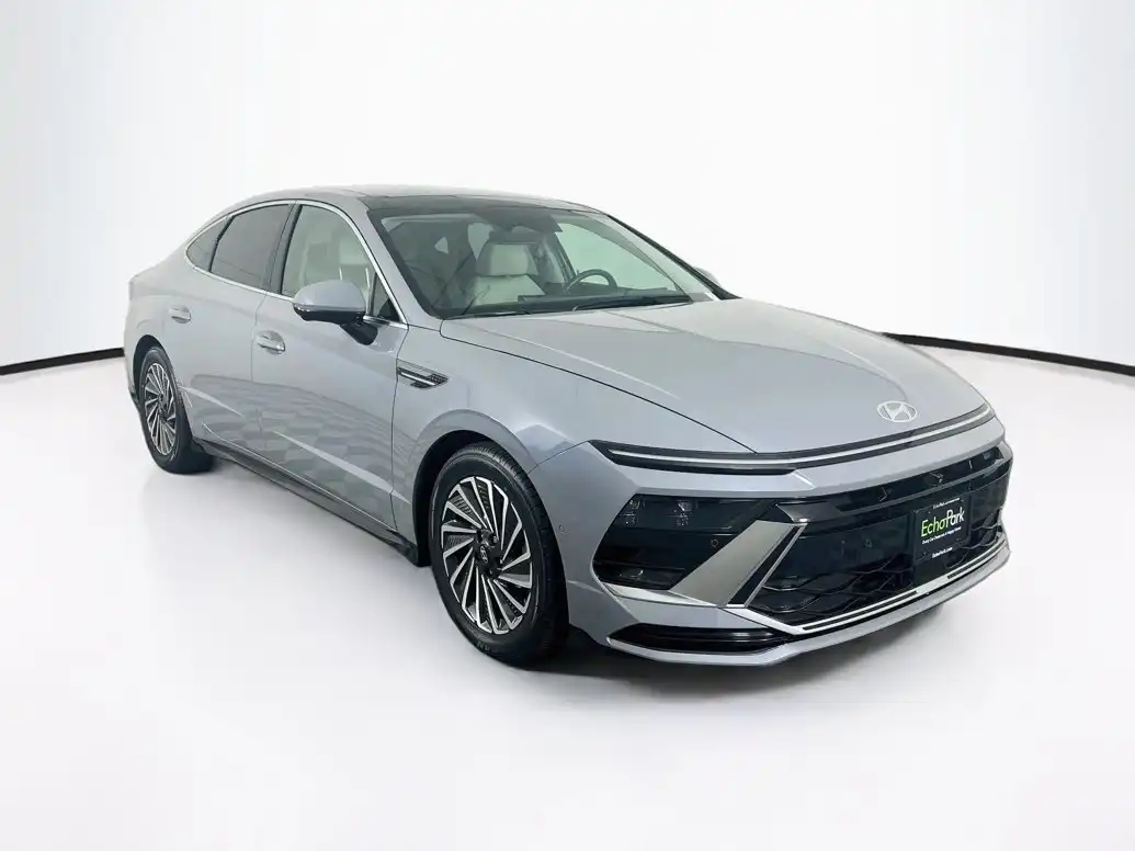 2024 Hyundai Sonata Limited's photo
