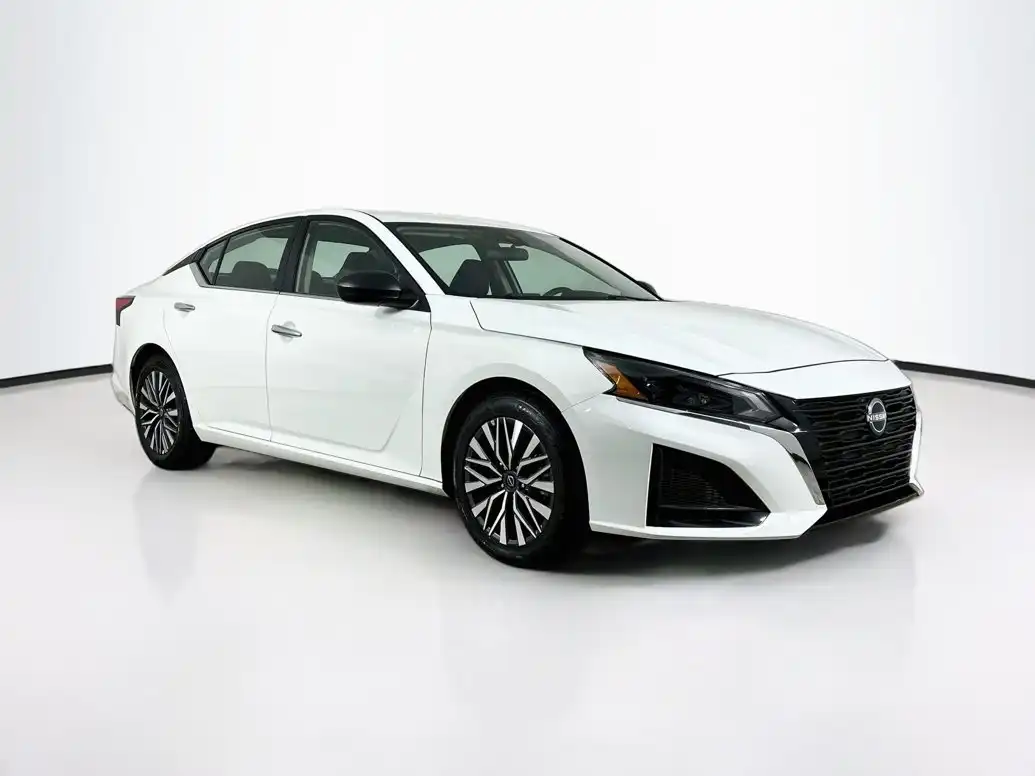 2025 Nissan Altima 2.5 SV's photo