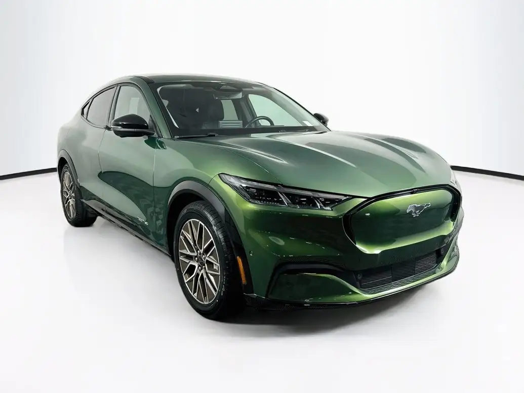 2024 Ford Mustang-Mach-e Premium photo 1