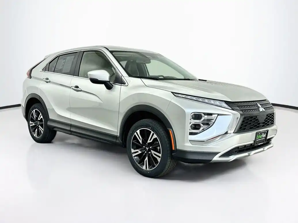 2024 Mitsubishi Eclipse Cross SE S-AWC's photo