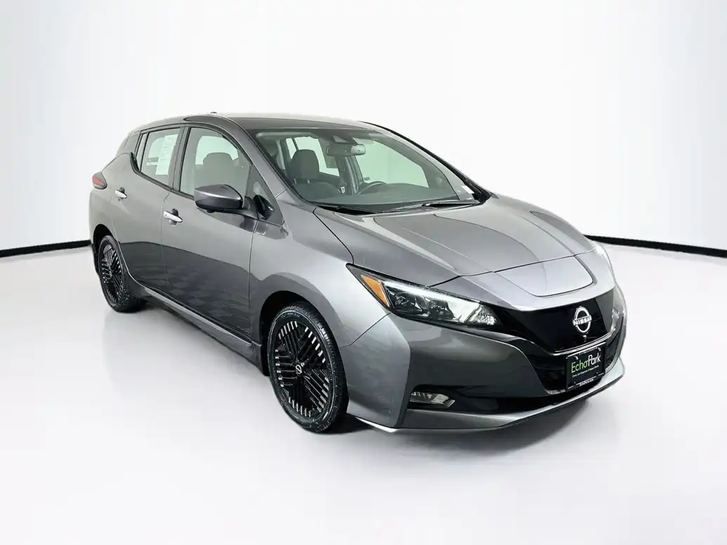 2024 Nissan Leaf SV PLUS's photo