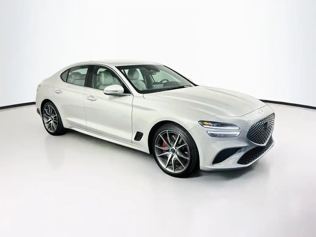 2025 Genesis G70 2.5T Standard's photo