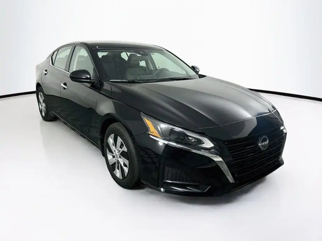 2023 Nissan Altima 2.5 S's photo