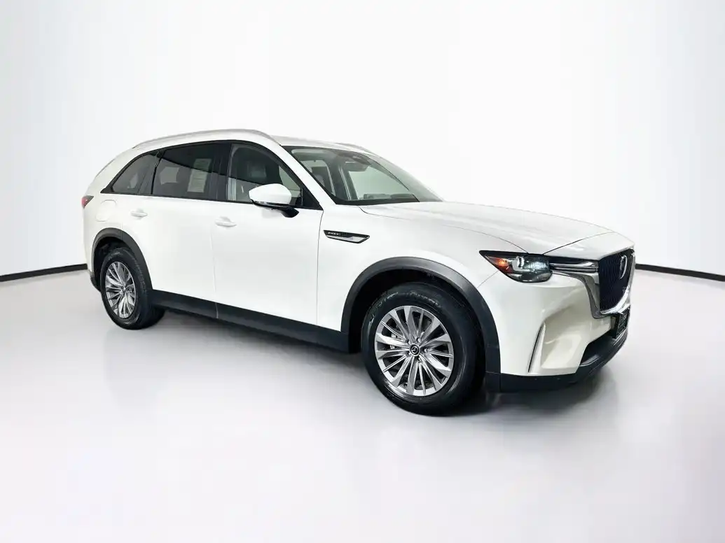 2024 Mazda CX-90 PHEV Preferred Package's photo