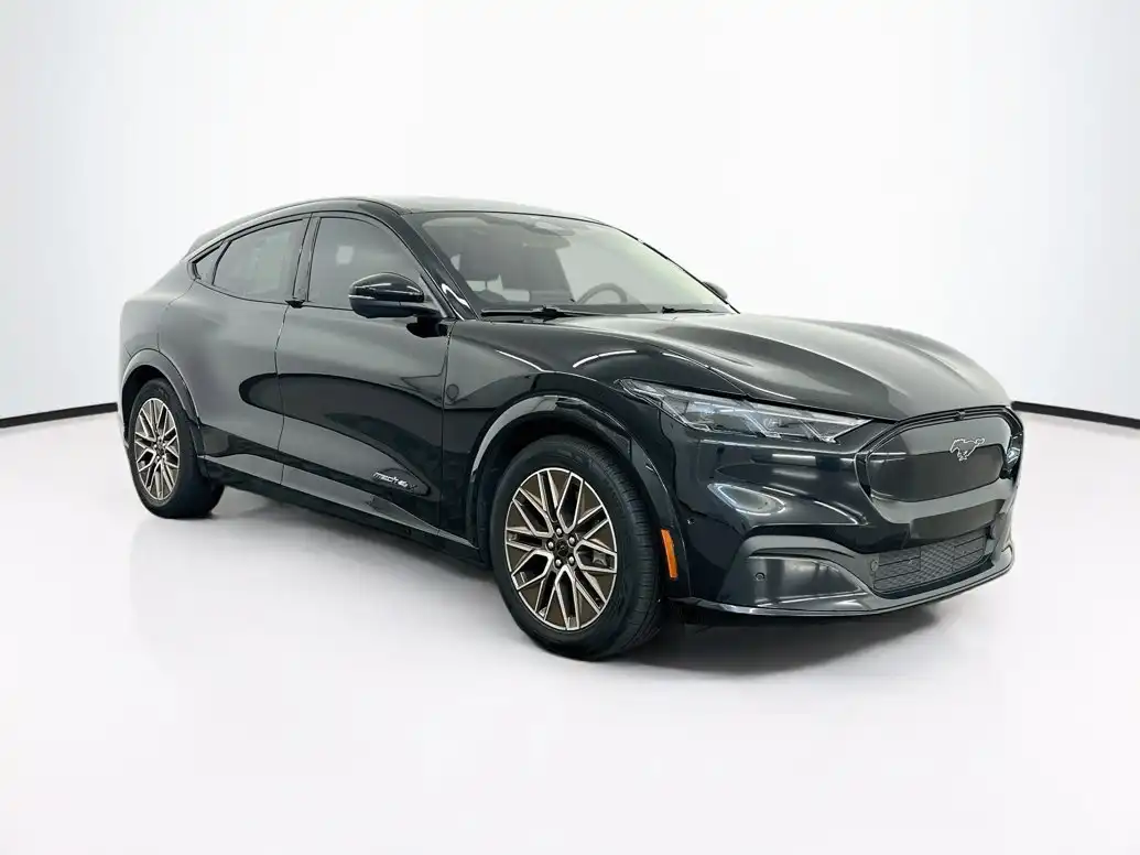 2024 Ford Mustang-Mach-e Premium's photo