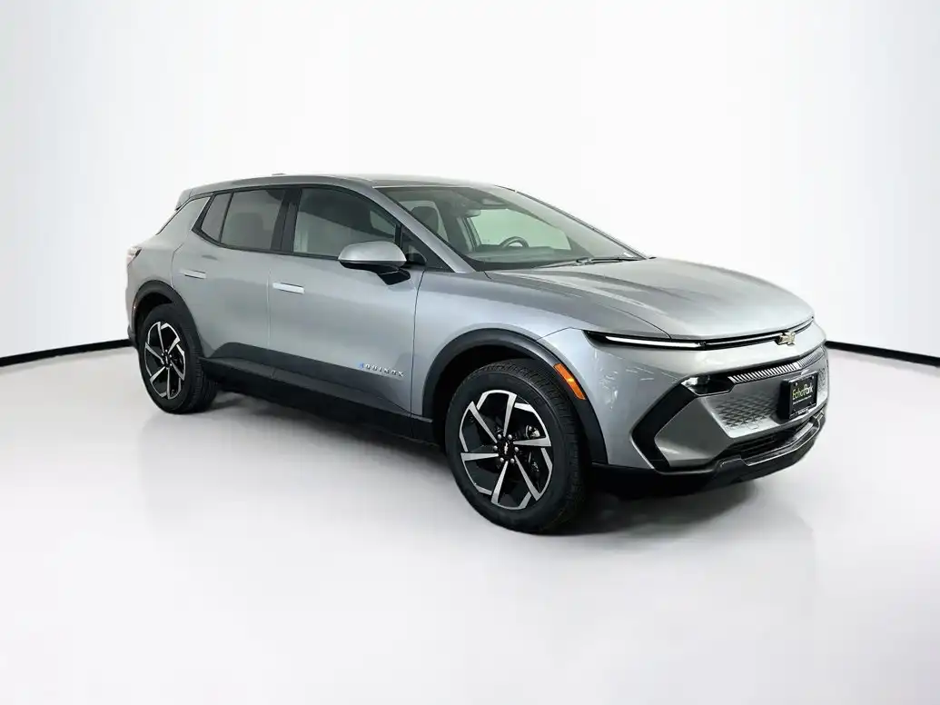 2025 Chevrolet Equinox EV 2LT FWD's photo