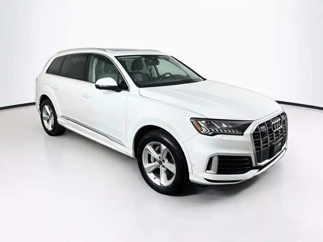 2024 Audi Q7 45 Premium Plus quattro Tiptronic's photo