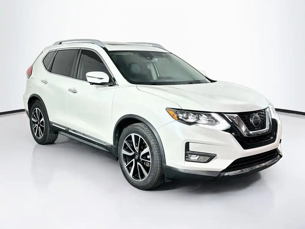 2020 Nissan Rogue SL FWD's photo