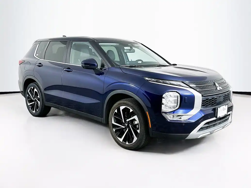 2024 Mitsubishi Outlander SE S-AWC's photo