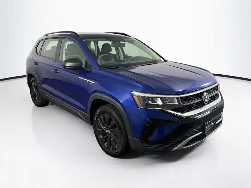2022 Volkswagen Taos 1.5T S 4Motion's photo