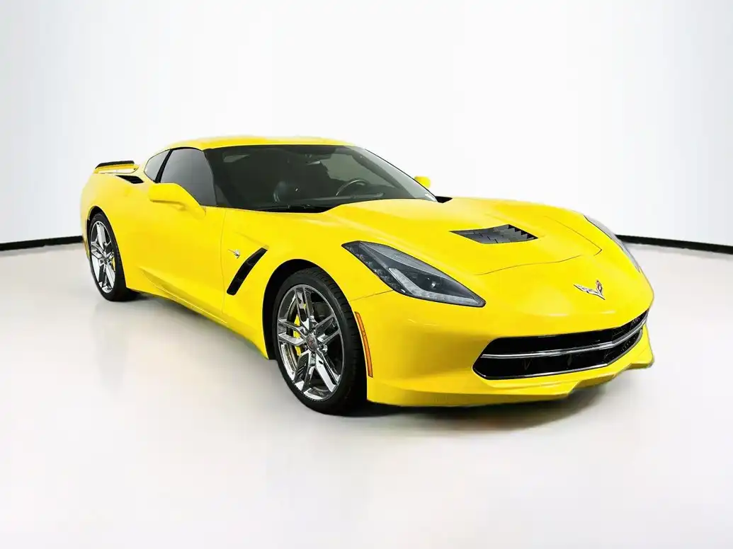 2019 Chevrolet Corvette Stingray Coupe 1LT w/Z51's photo