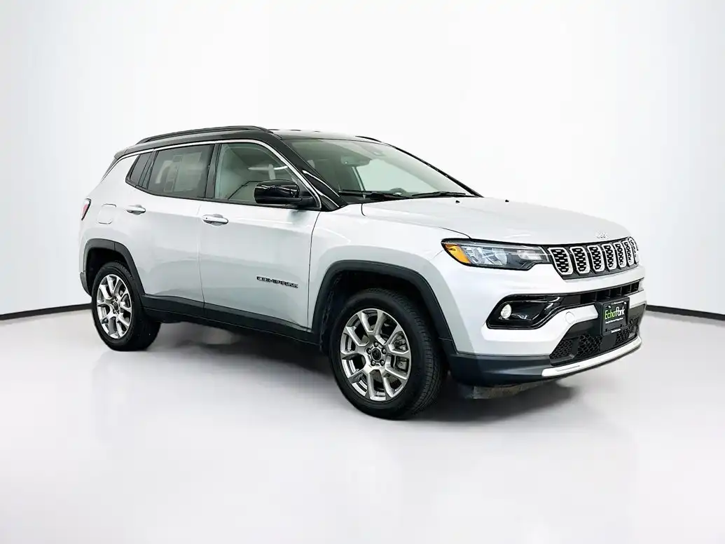 2025 Jeep Compass Limited 4X4's photo