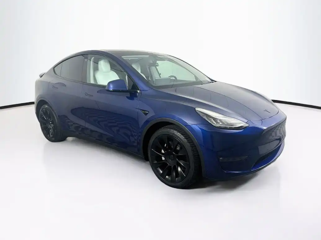 2021 Tesla Model Y Long Range Dual Motor All-Wheel Drive's photo
