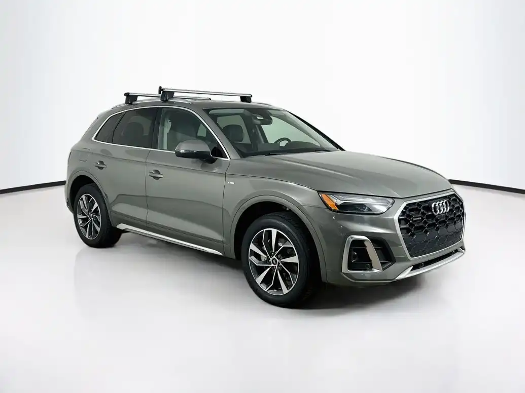 2023 Audi Q5 45 Premium Plus's photo