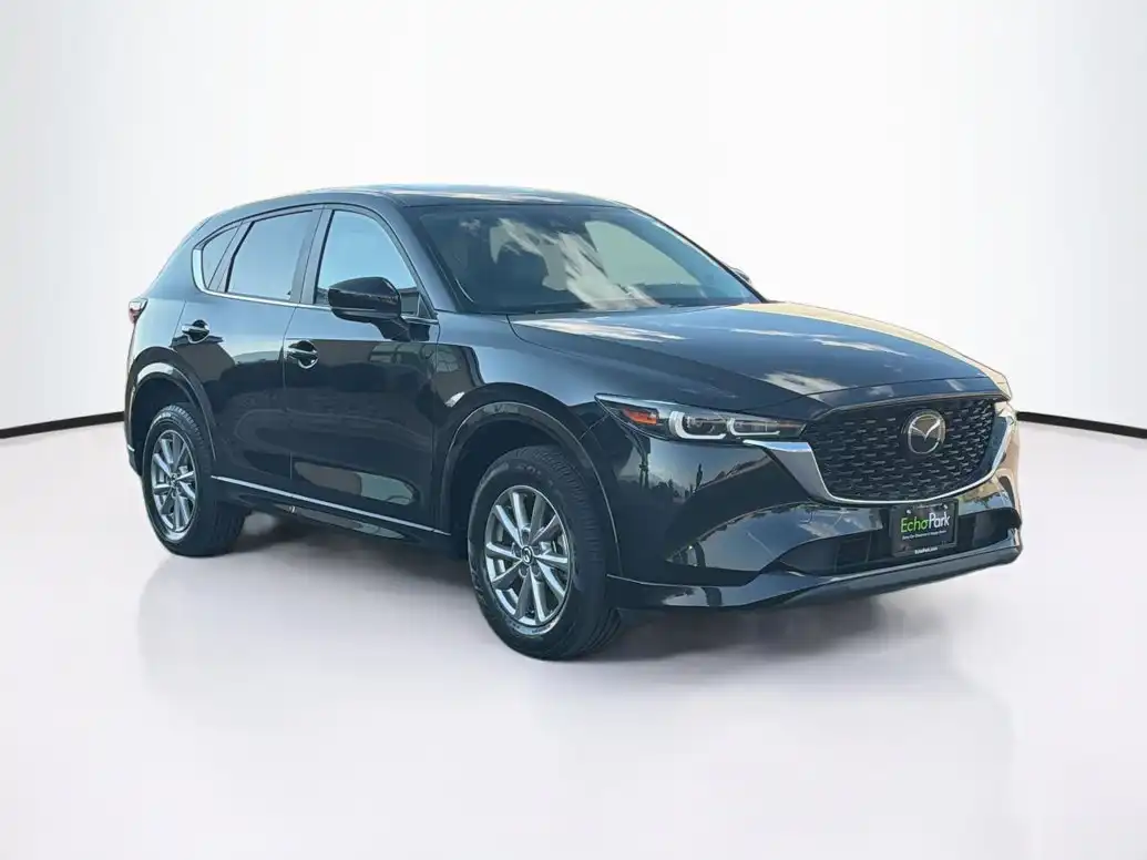 2025 Mazda CX-5 S Preferred package Auto AWD's photo