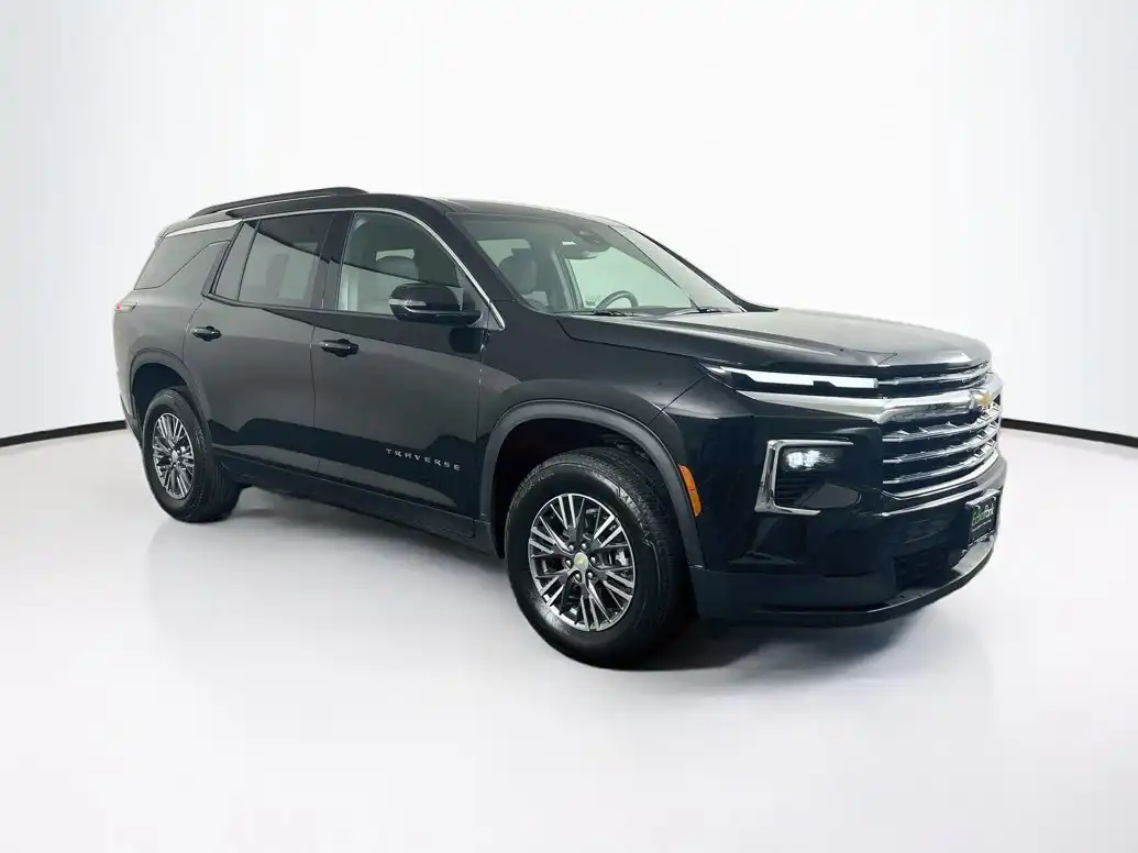 2026 Chevrolet Traverse LT FWD's photo
