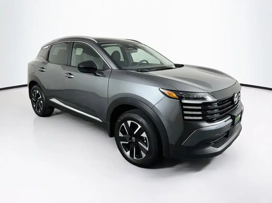 2026 Nissan Kicks 2.0 SV AWD's photo