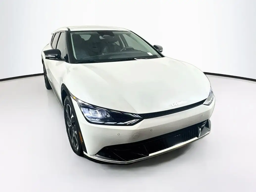 2023 Kia EV6 Wind photo 1