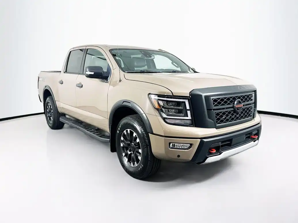 2021 Nissan Titan PRO-4X 4X4 Crew Cab's photo