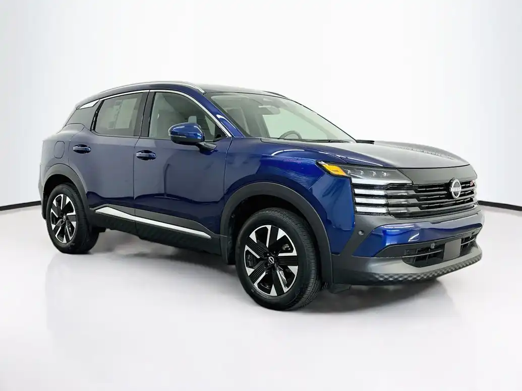 2025 Nissan Kicks 2.0 SR AWD's photo