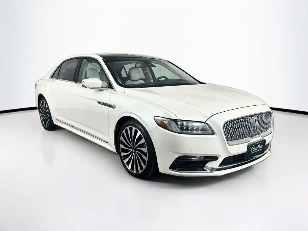 2018 Lincoln Continental Black Label AWD's photo