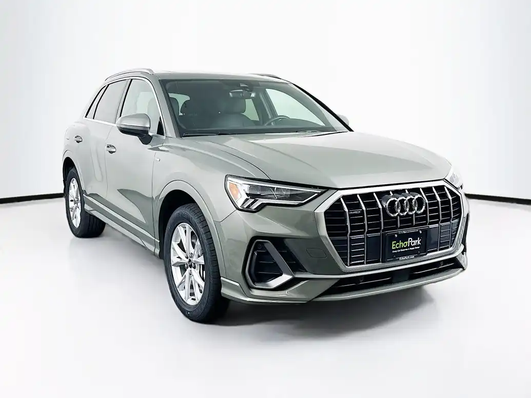 2025 Audi Q3 45 TFSI S Line Premium quattro's photo