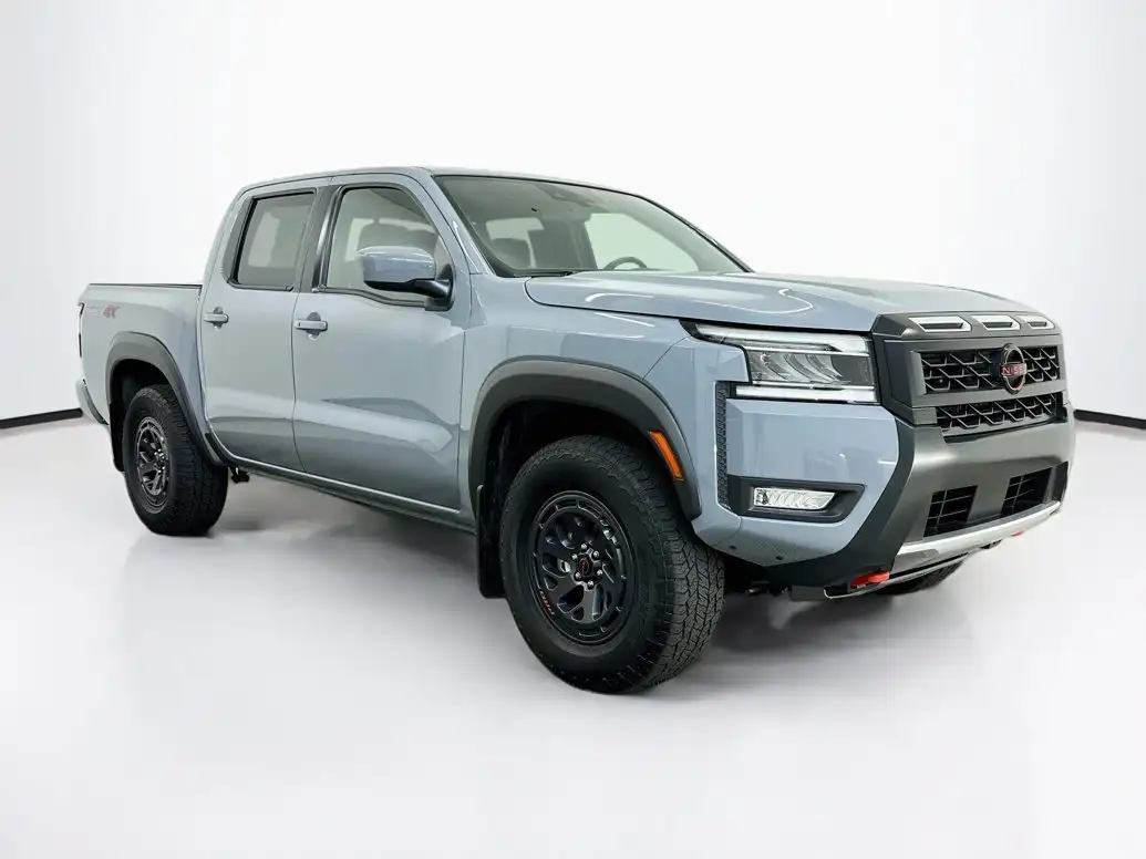 2025 Nissan Frontier PRO-4X Crew Cab 4X4's photo