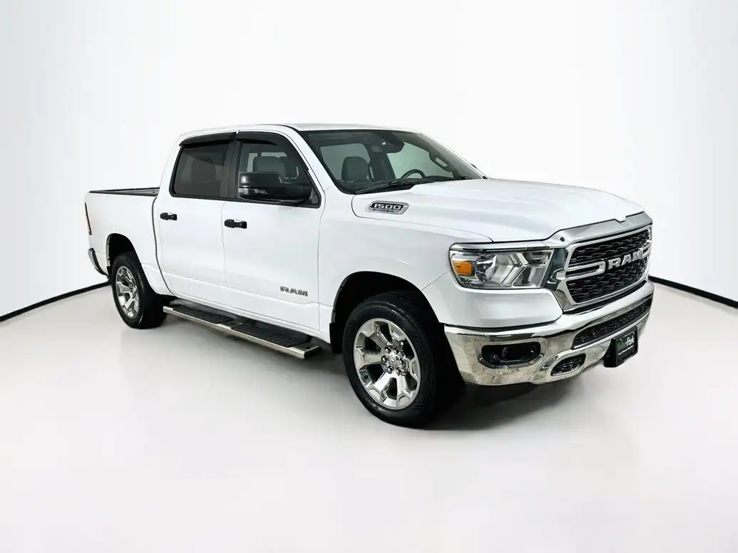 2023 RAM 1500 Big Horn/Lone Star 4x4 Crew Cab 5'7's photo