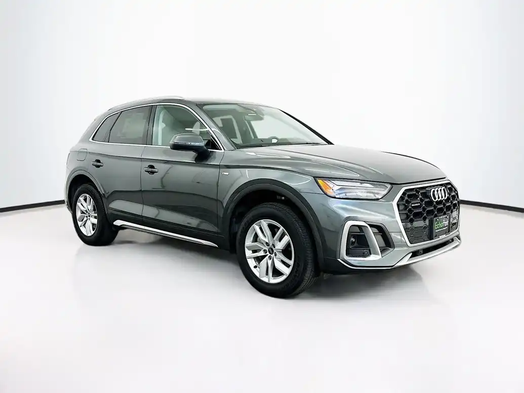2023 Audi Q5 45 Premium's photo